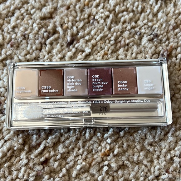 Clinique Makeup - Picture 6 of 8